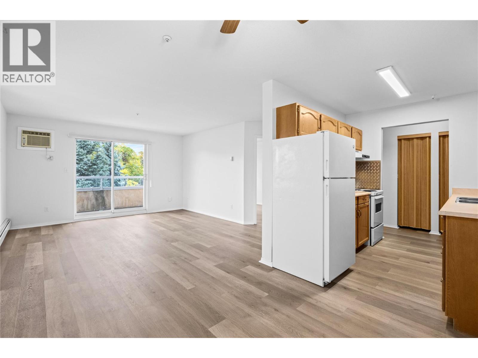 43 & 83 Calgary Avenue - 11