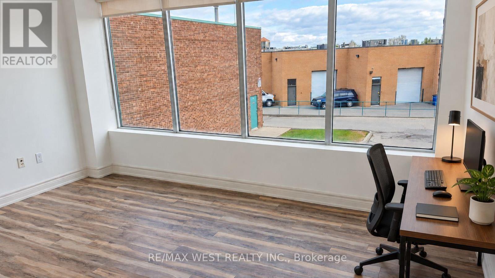 115 Woodstream Boulevard — photo 13
