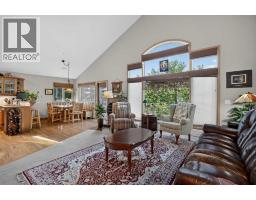 166 Scenic Ridge Crescent NW - photo 4
