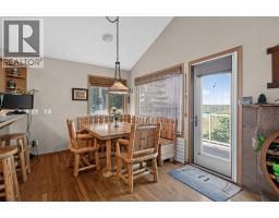 166 Scenic Ridge Crescent NW - photo 5