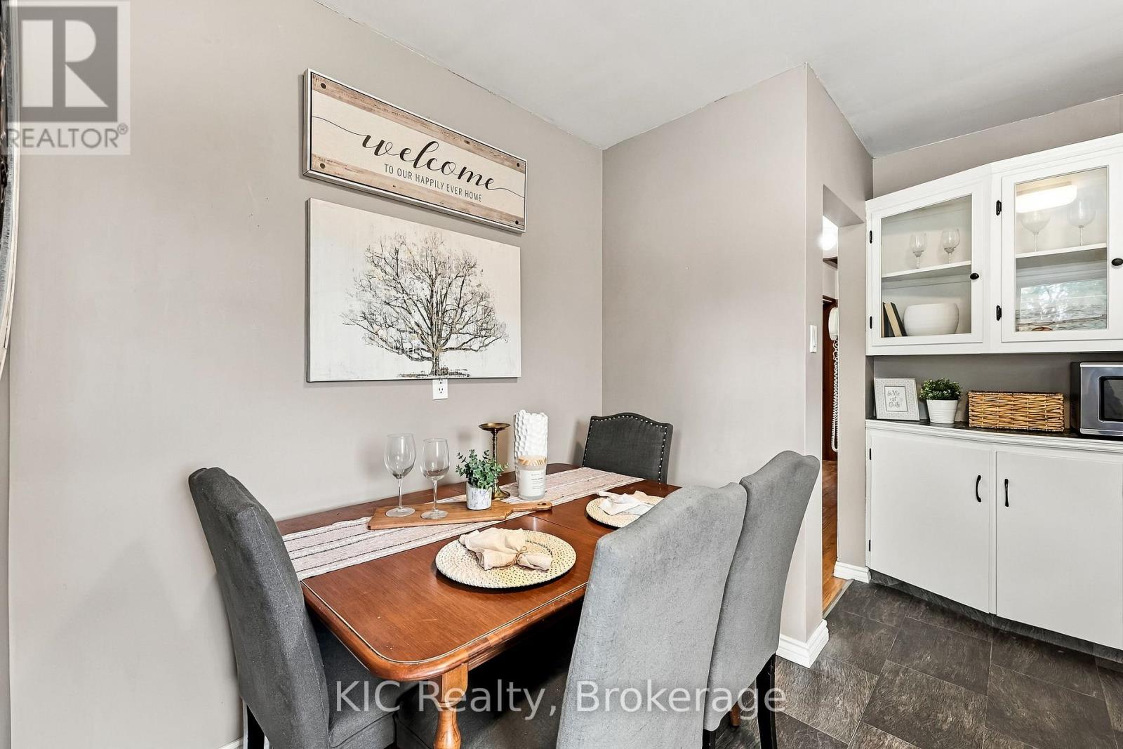 198 Mcclennan Street — photo 22