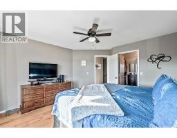 32 Sunrise Close SE - photo 13