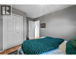 32 Sunrise Close SE - photo 16