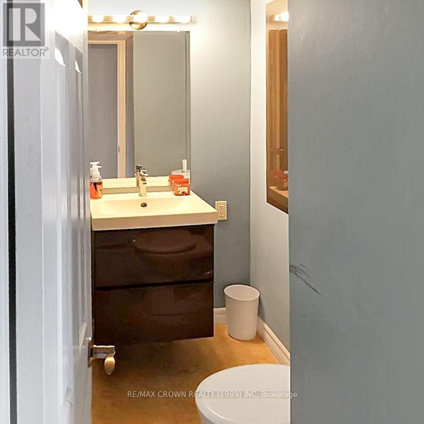 27 Stewart Avenue — photo 20