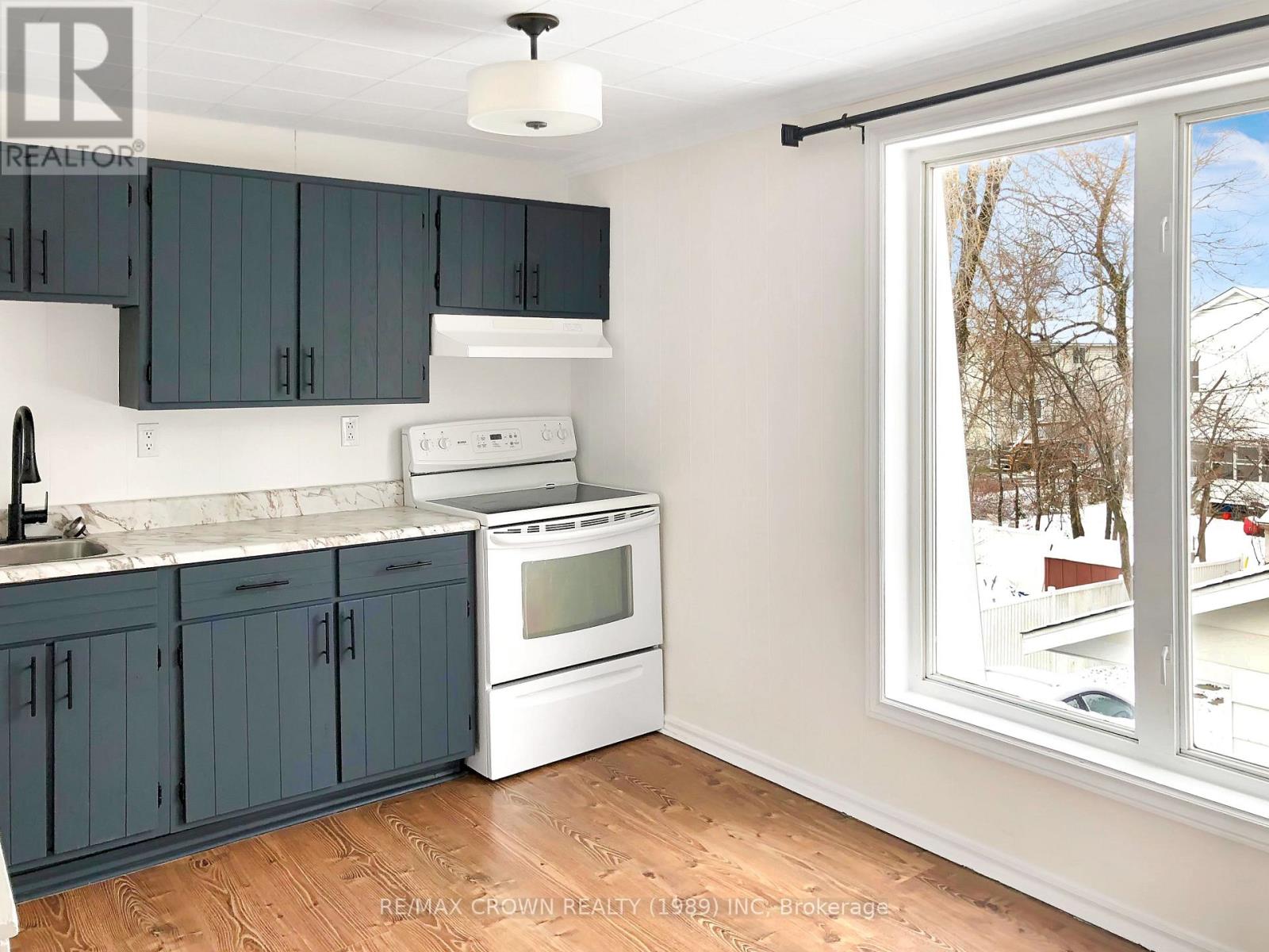 27 Stewart Avenue — photo 24