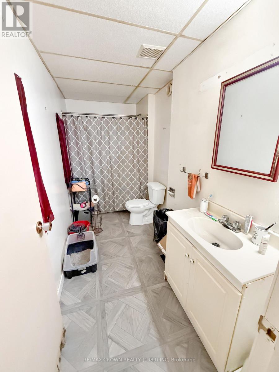 27 Stewart Avenue — photo 40