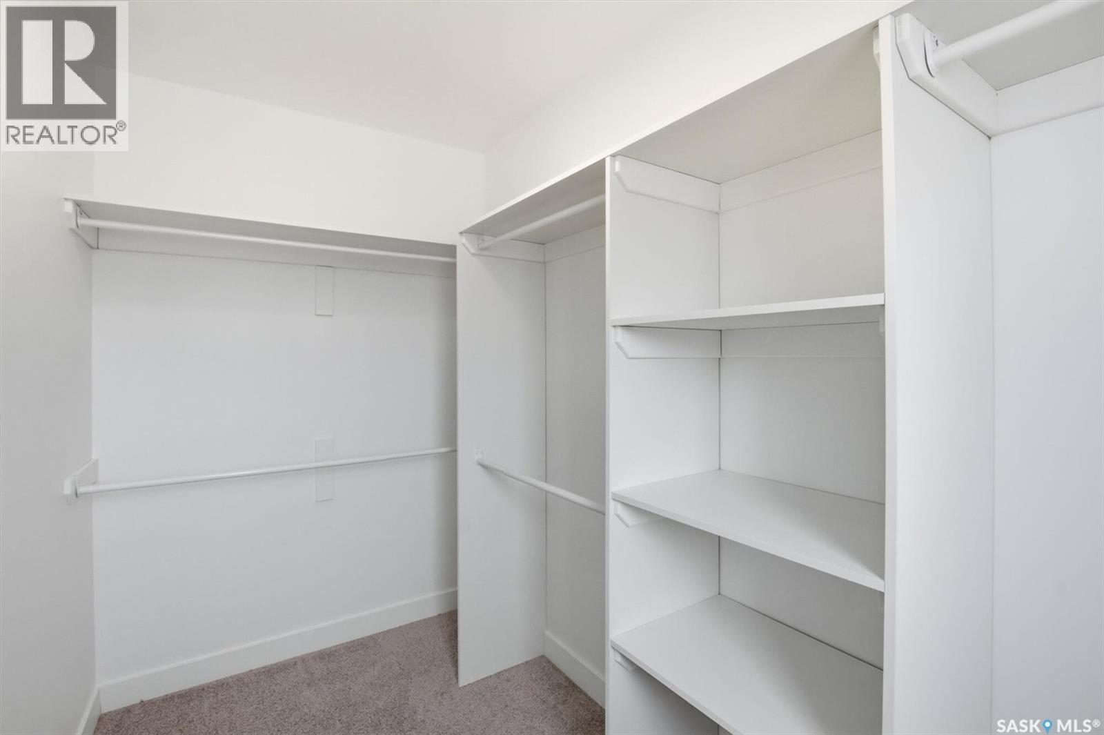 4920 Padwick ROAD - 41