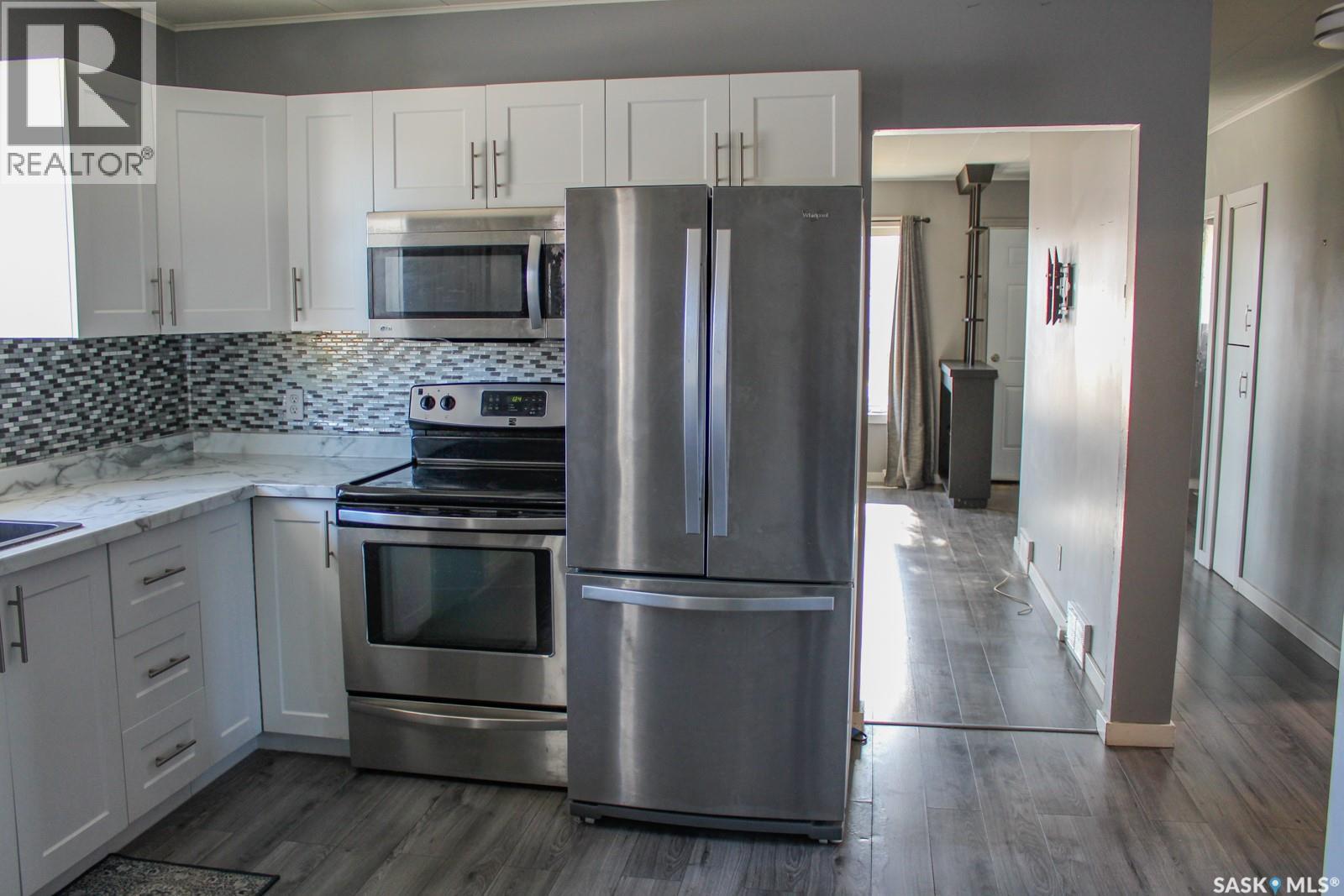 106 Higgins AVENUE W, Melfort — photo 16