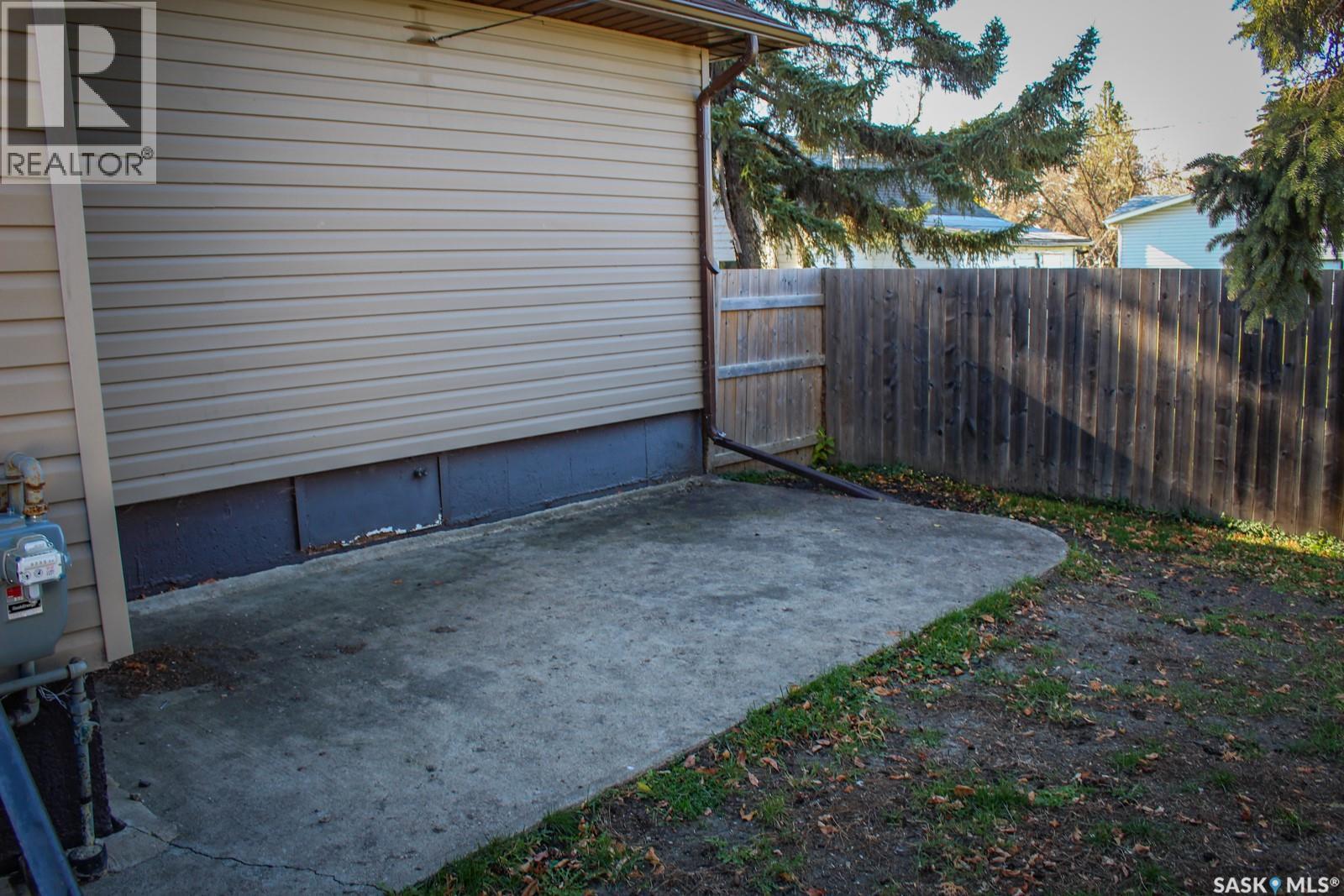 106 Higgins AVENUE W, Melfort — photo 28