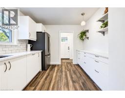 4pc Bathroom - 36 Crestwood Avenue, Kitchener, ON N2H4K7 Photo 9