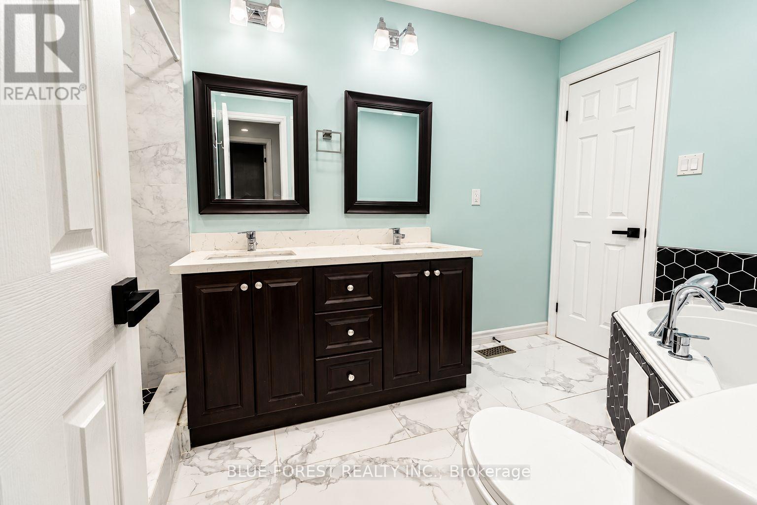 12 Mcmaster Crescent — photo 24