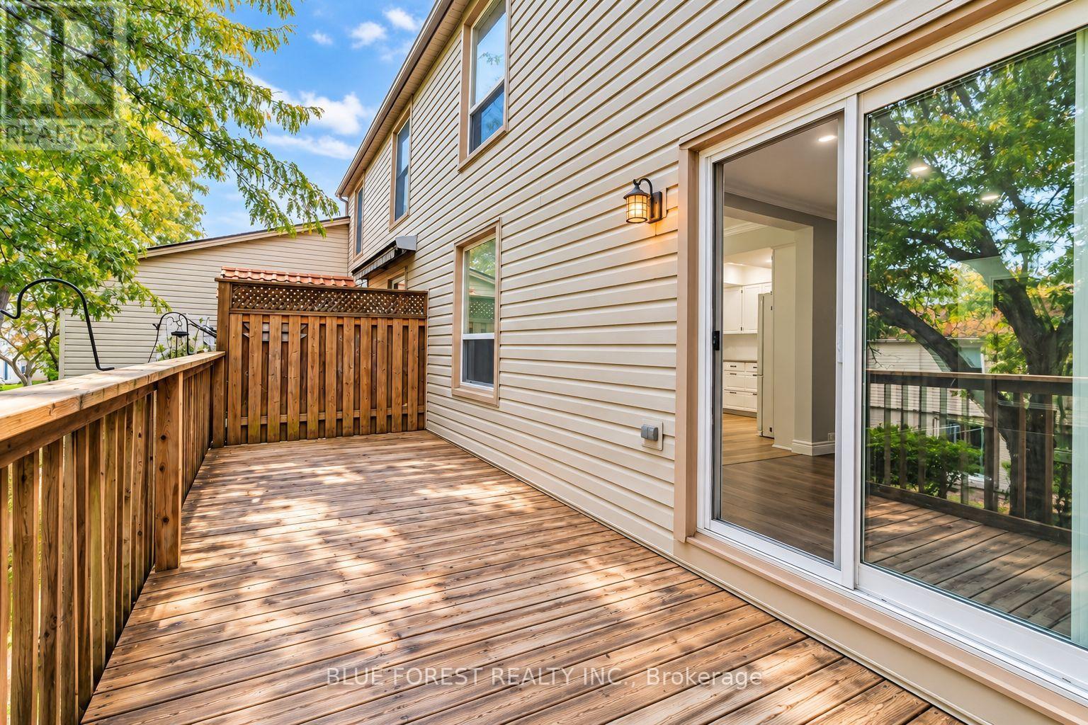 8 - 12 MCMASTER CRESCENT, London South (South M) — photo 7