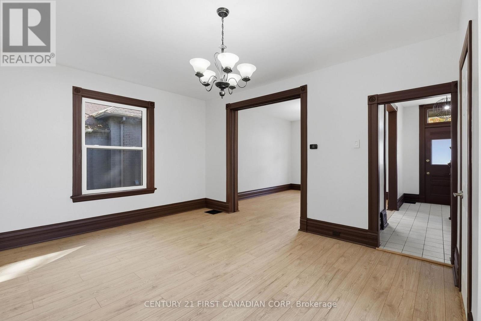 160 Egerton Street — photo 16