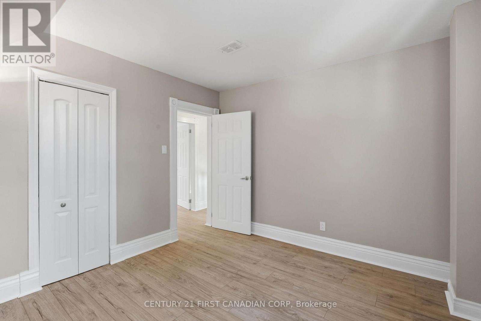 160 Egerton Street — photo 31