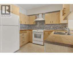 207 1203 Pemberton Avenue, Squamish, BC V8B0J7 Photo 8