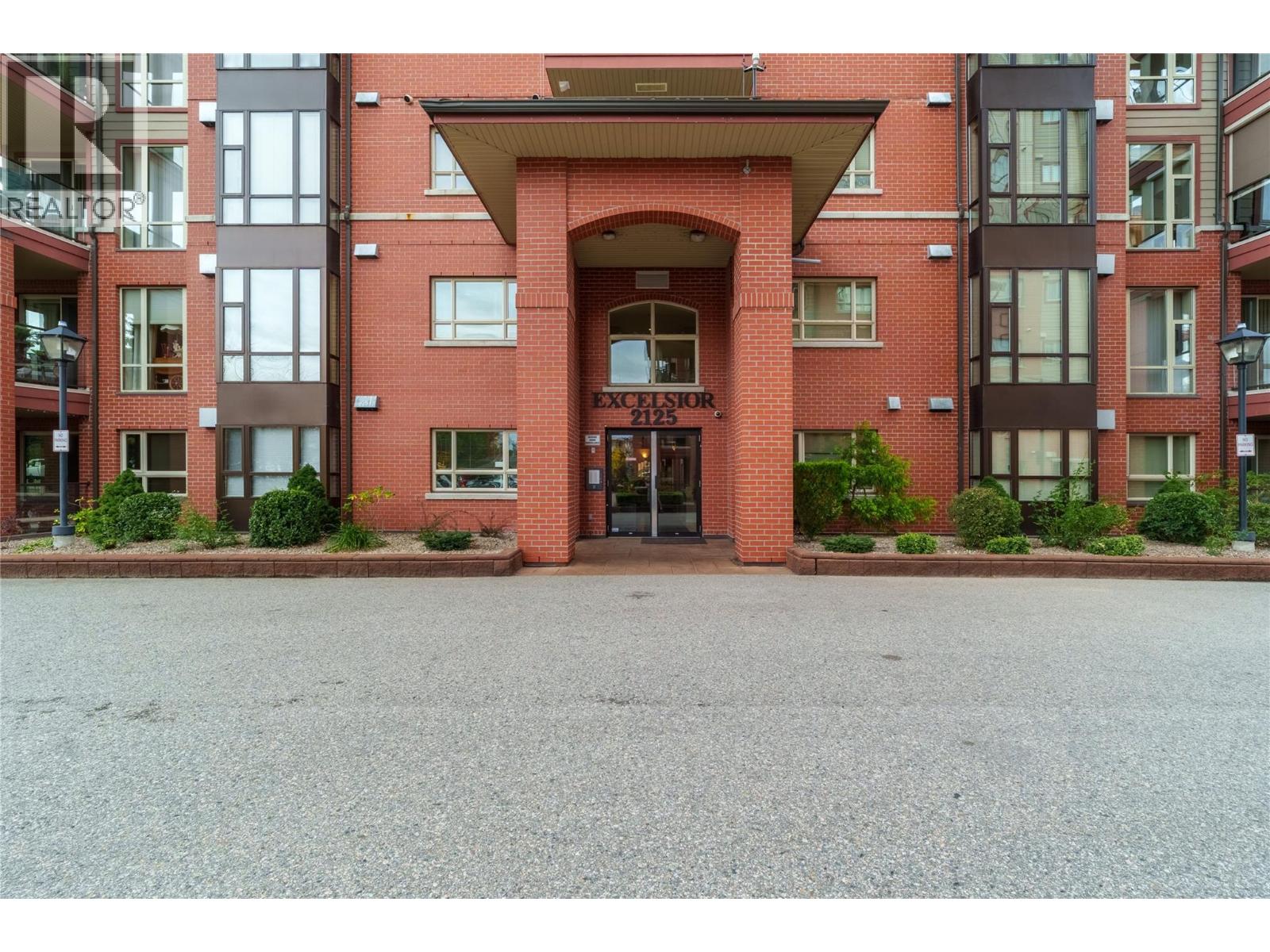 1003 2125 Atkinson Street, Penticton