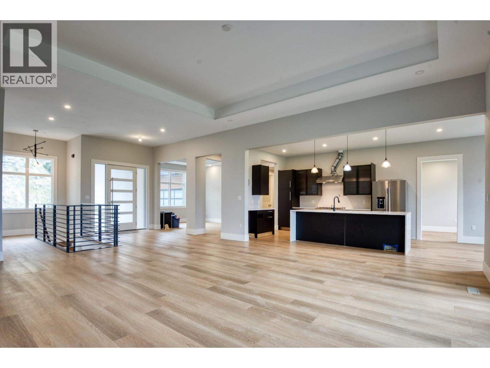 2835 Outlook Way, Naramata