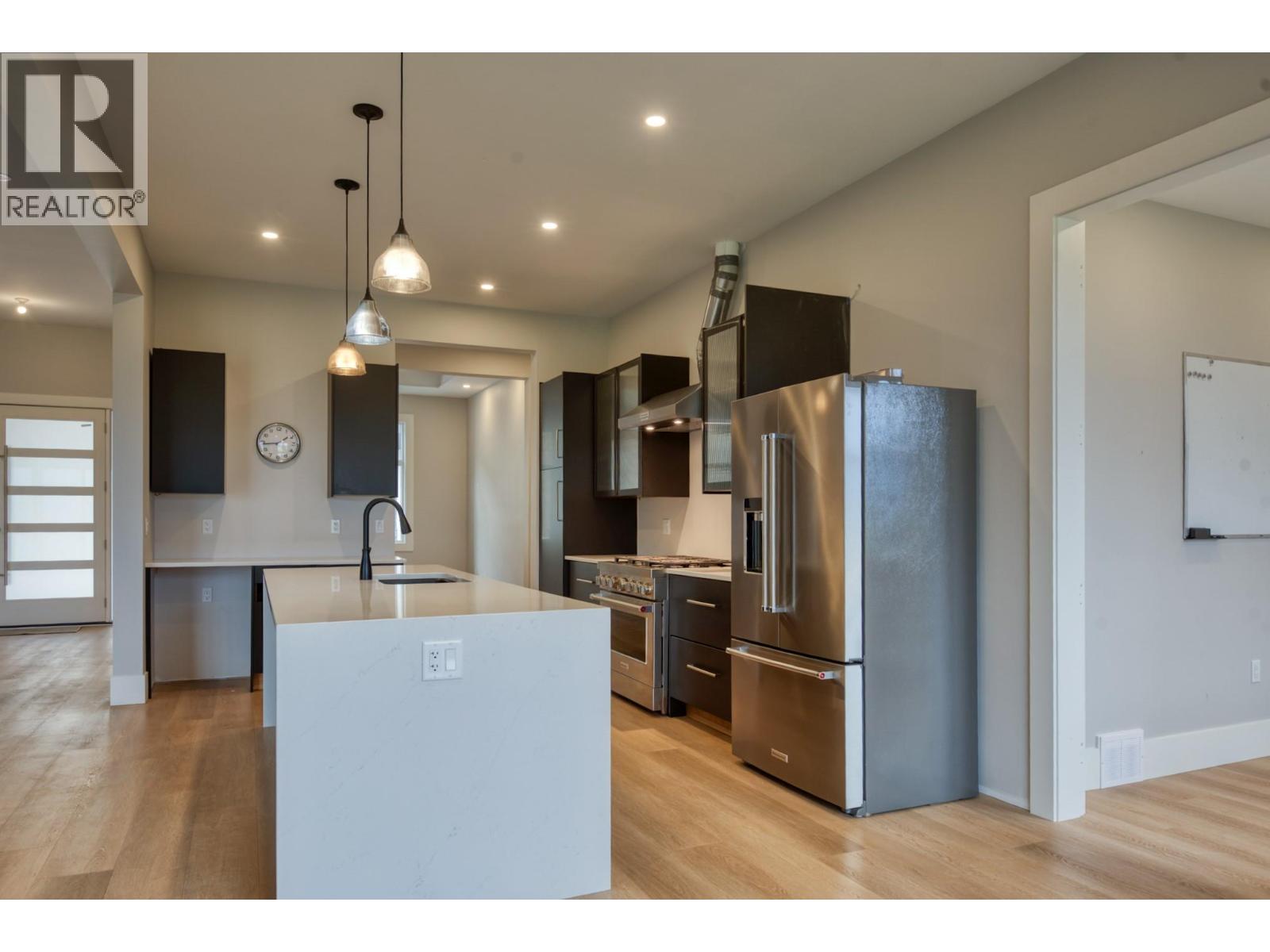 2835 Outlook Way, Naramata
