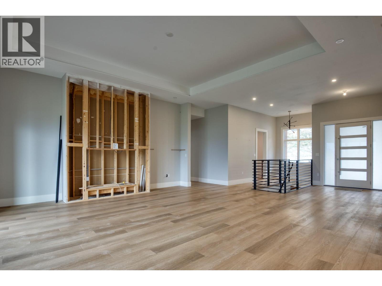 2835 Outlook Way, Naramata