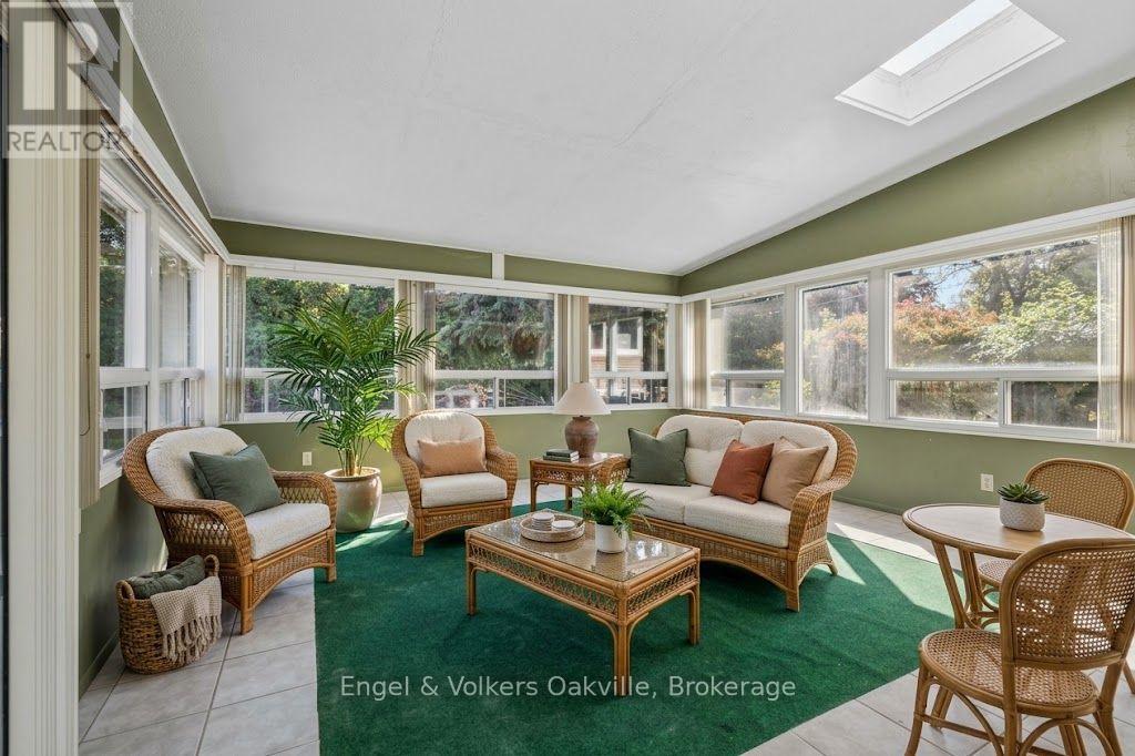 86 Selgrove Crescent — photo 41