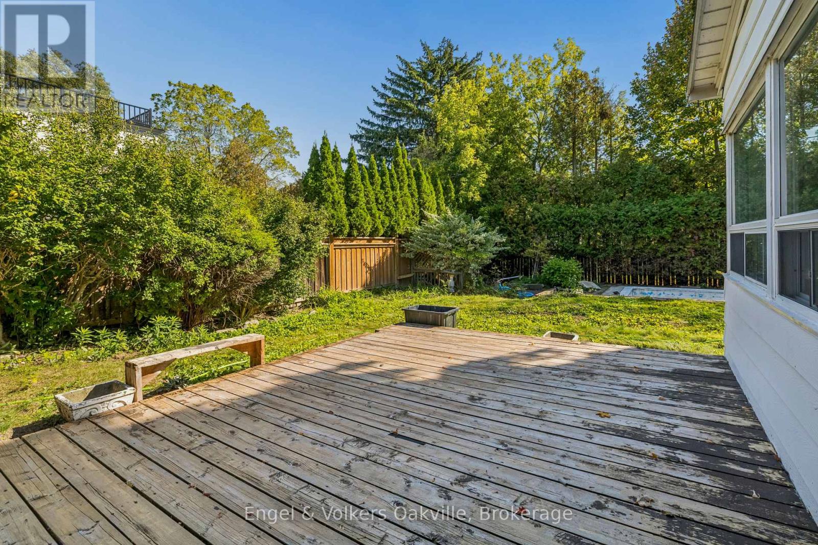 86 Selgrove Crescent — photo 44