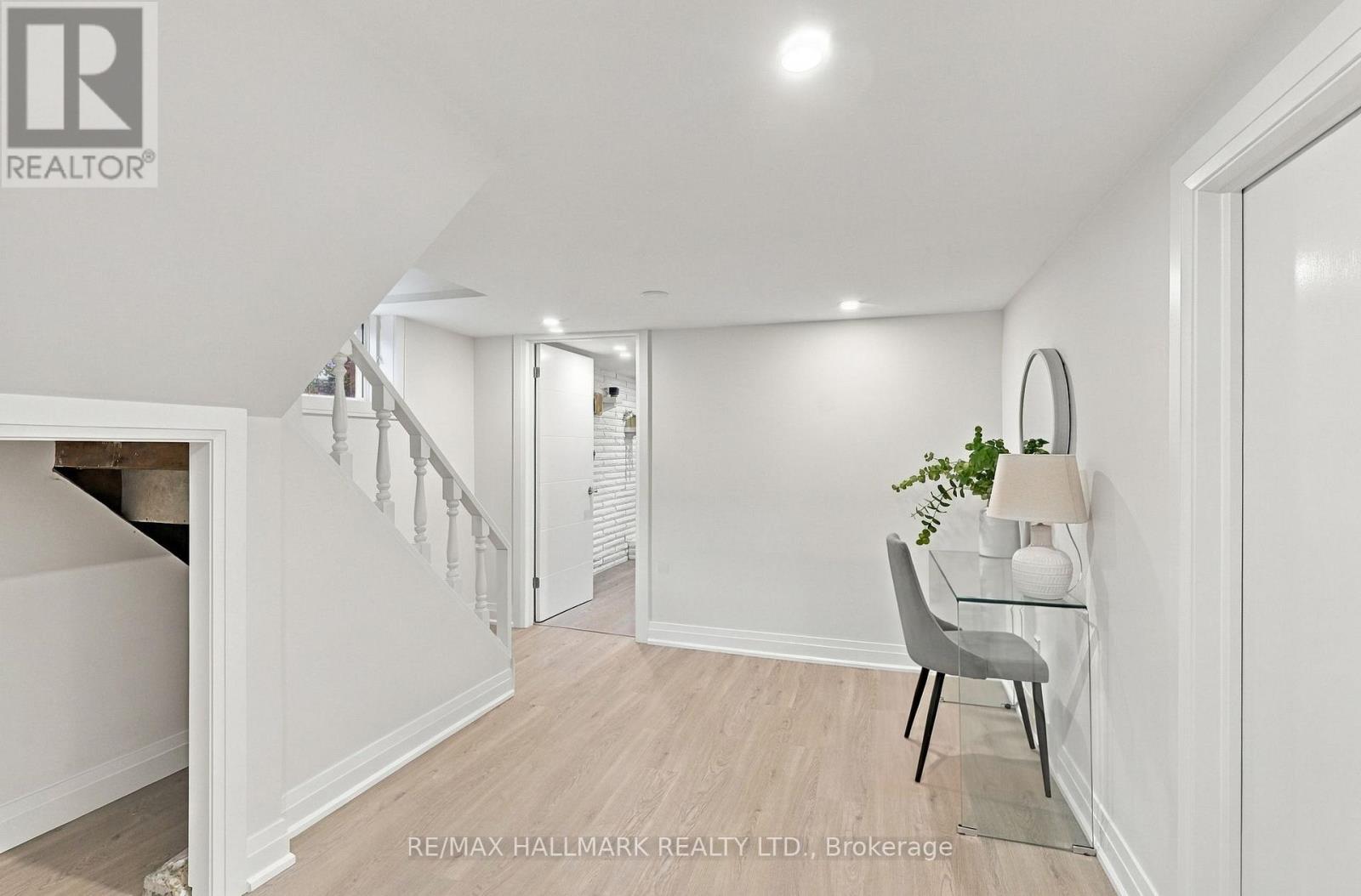 29 Willowbrook Road, Toronto, ON photo 21