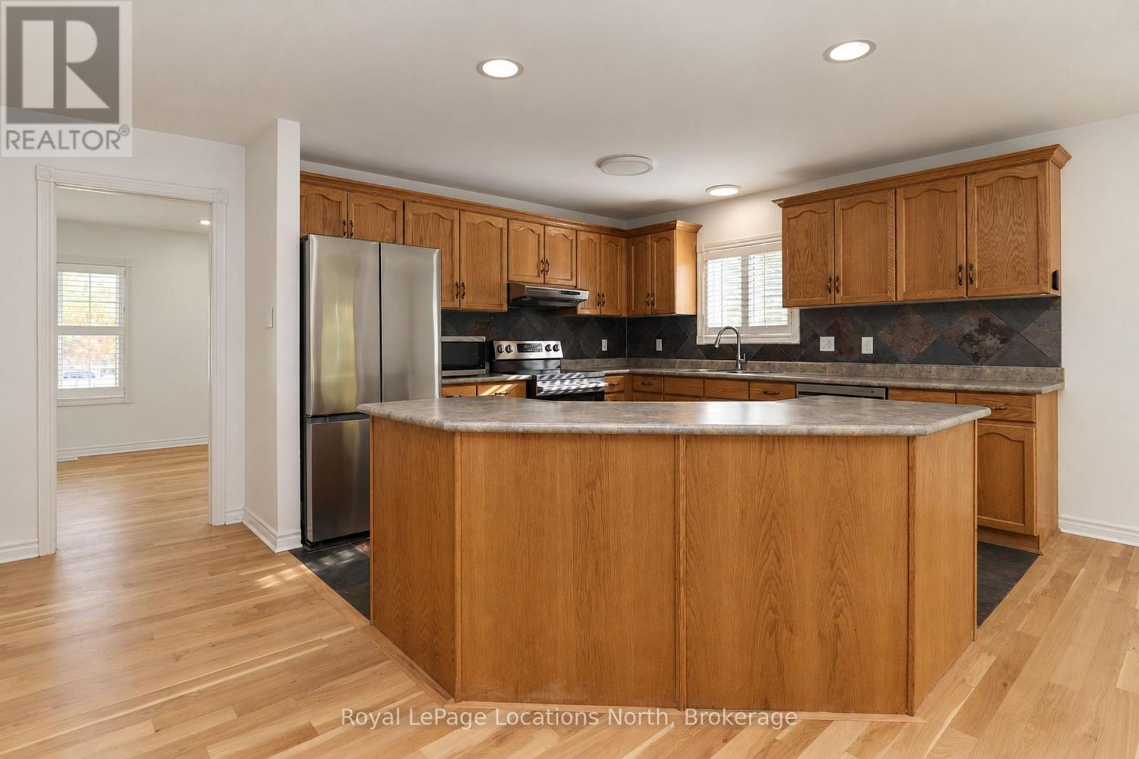 16 Donato Way — photo 13