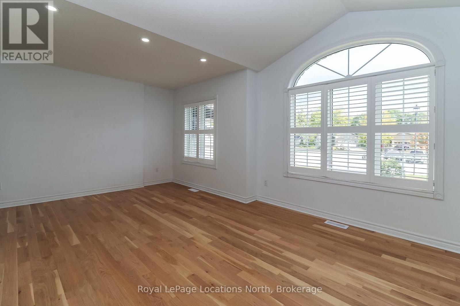 16 Donato Way — photo 20