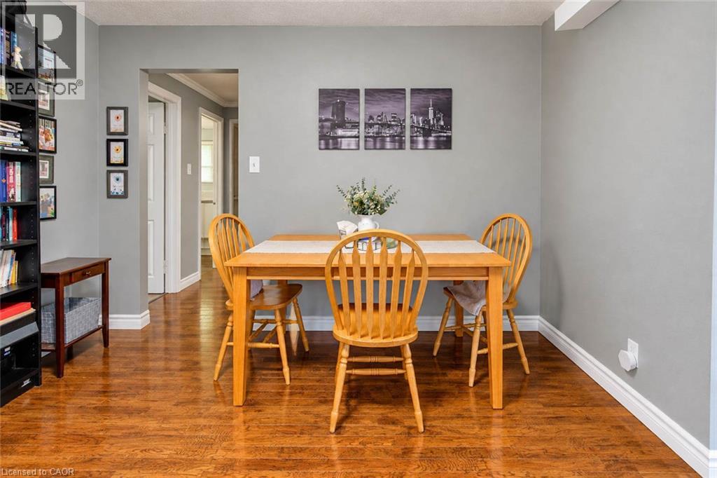 46 Robson Avenue — photo 40