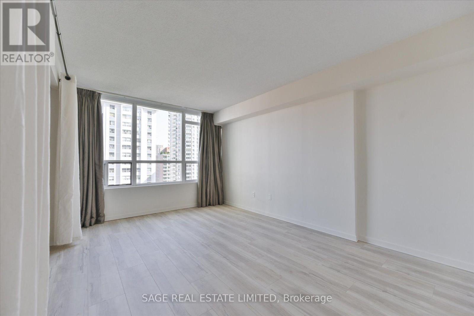 25 Maitland Street — photo 16