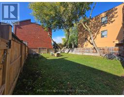 Mainhse - 322 Clinton Street, Toronto, ON M6G2Y8 Photo 25