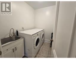 Mainhse - 322 Clinton Street, Toronto, ON M6G2Y8 Photo 26