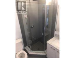 1807 - 2221 Yonge Street E, Toronto, ON M4S2B4 Photo 7