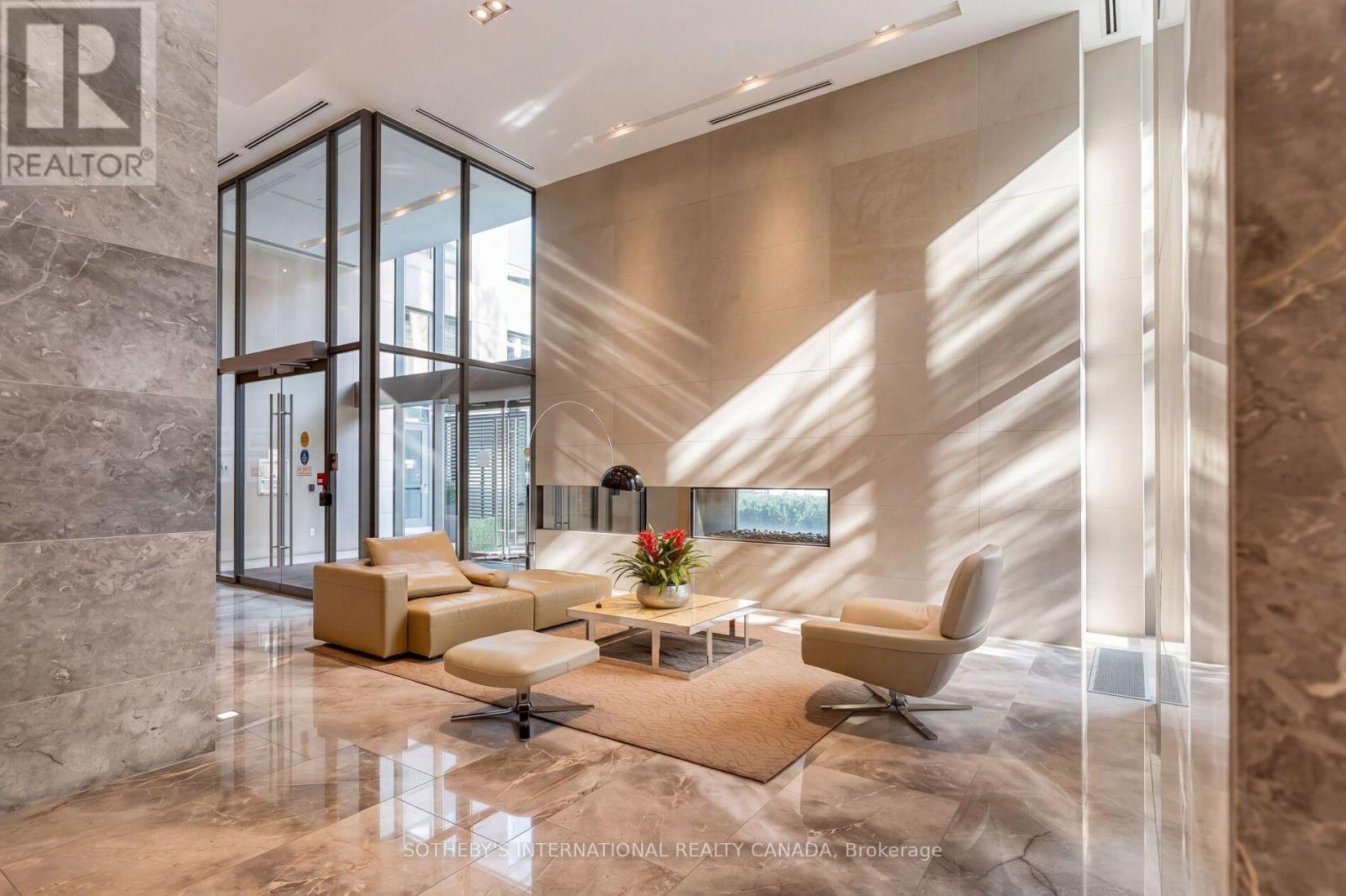 1004- 1 Bedford Road, Toronto, ON photo 3
