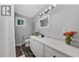 4 Harbourview Crescent, Prince Edward County, ON K0K3L0 Photo 11