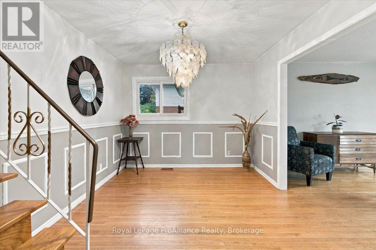 106 Burns Avenue, Quinte West, ON photo 13