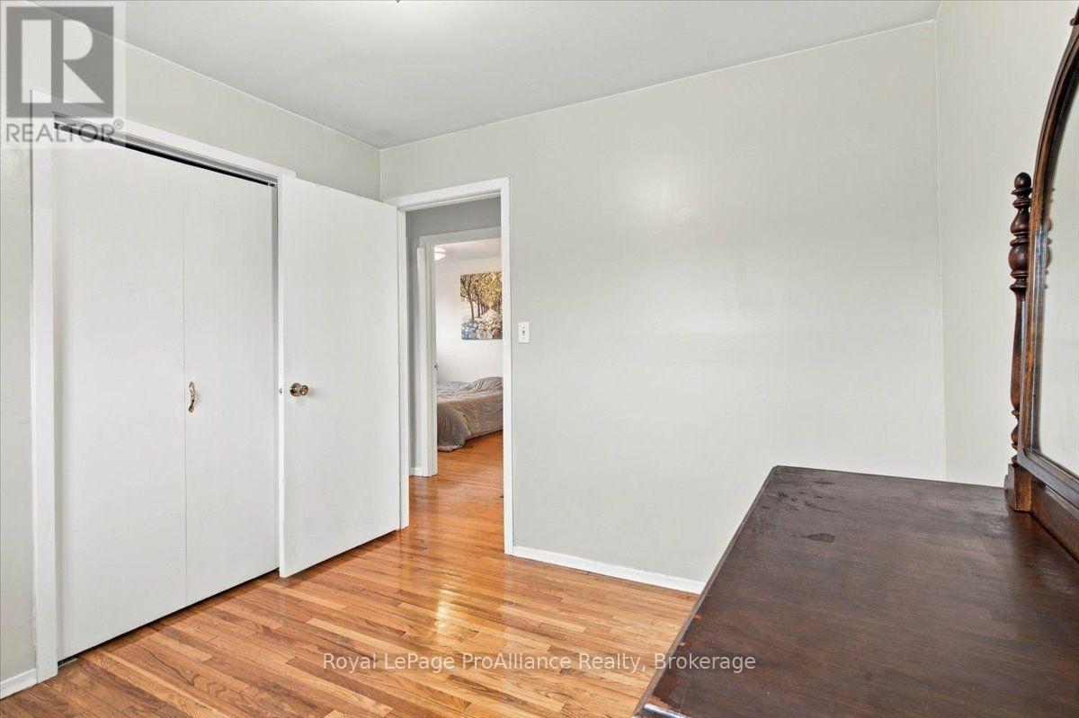 106 Burns Avenue, Quinte West, ON photo 22