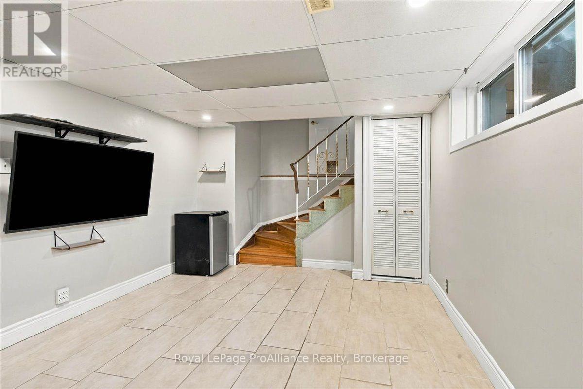 106 Burns Avenue, Quinte West, ON photo 39