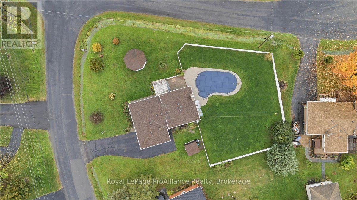 106 Burns Avenue, Quinte West, ON photo 49