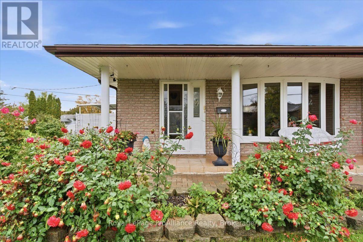 106 Burns Avenue, Quinte West, ON photo 6