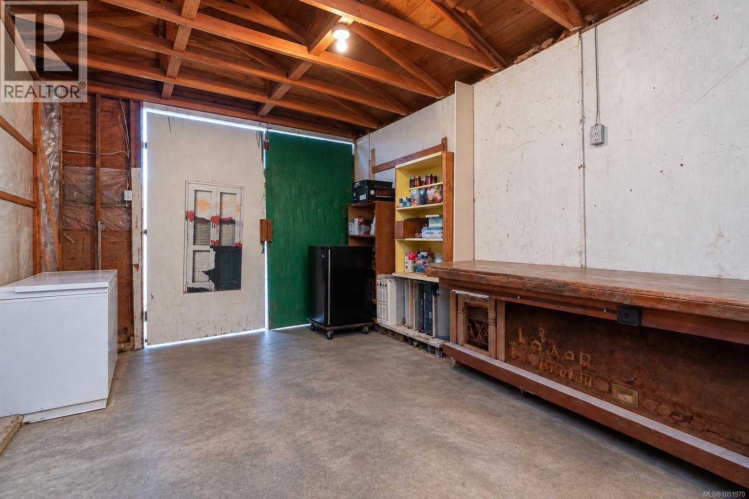 2279 Bradford Ave - 17