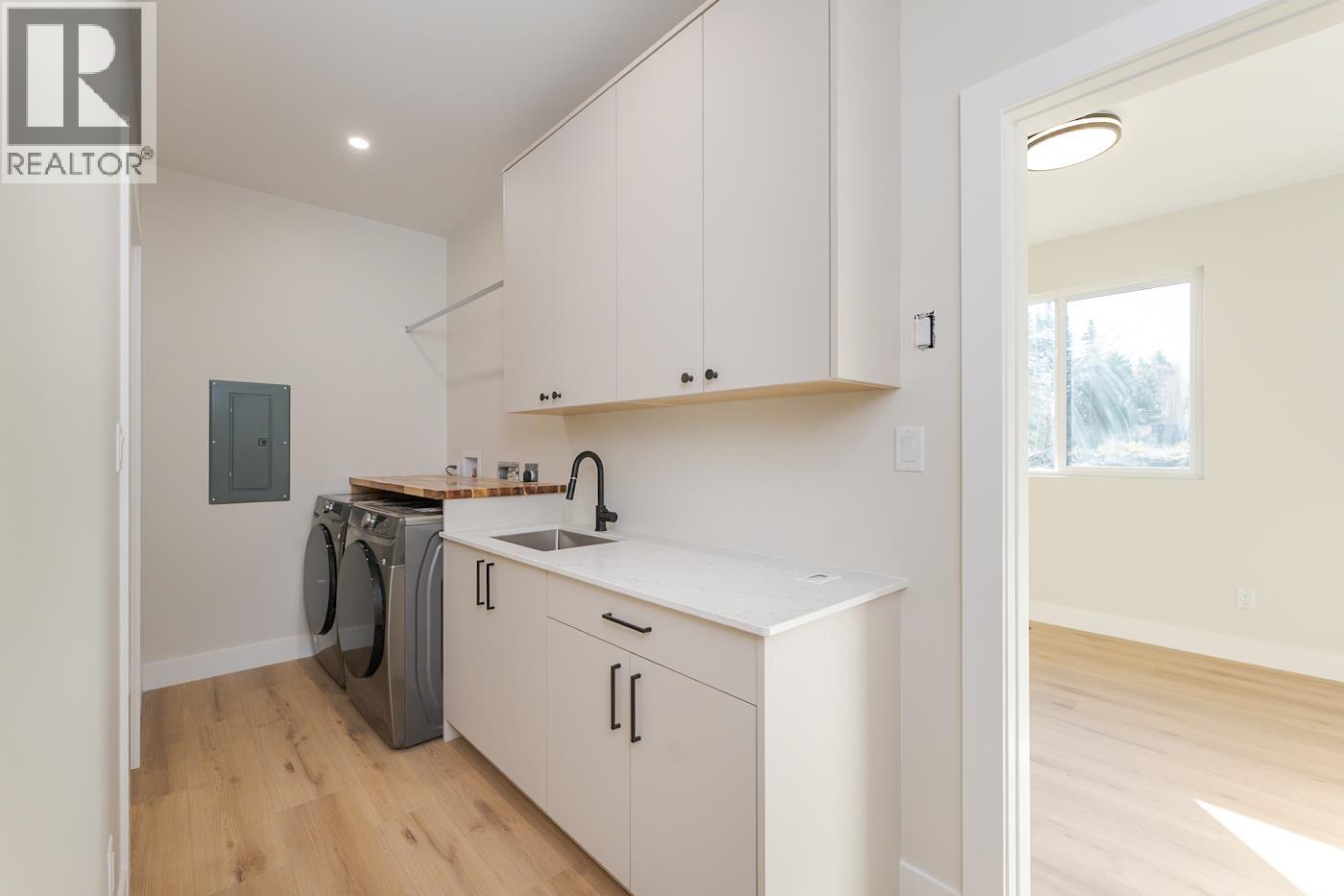 1454 N BLACKBURN ROAD - 16