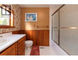 Storage - 2279 Bradford Ave, Sidney, BC V8L2C9 Photo 11