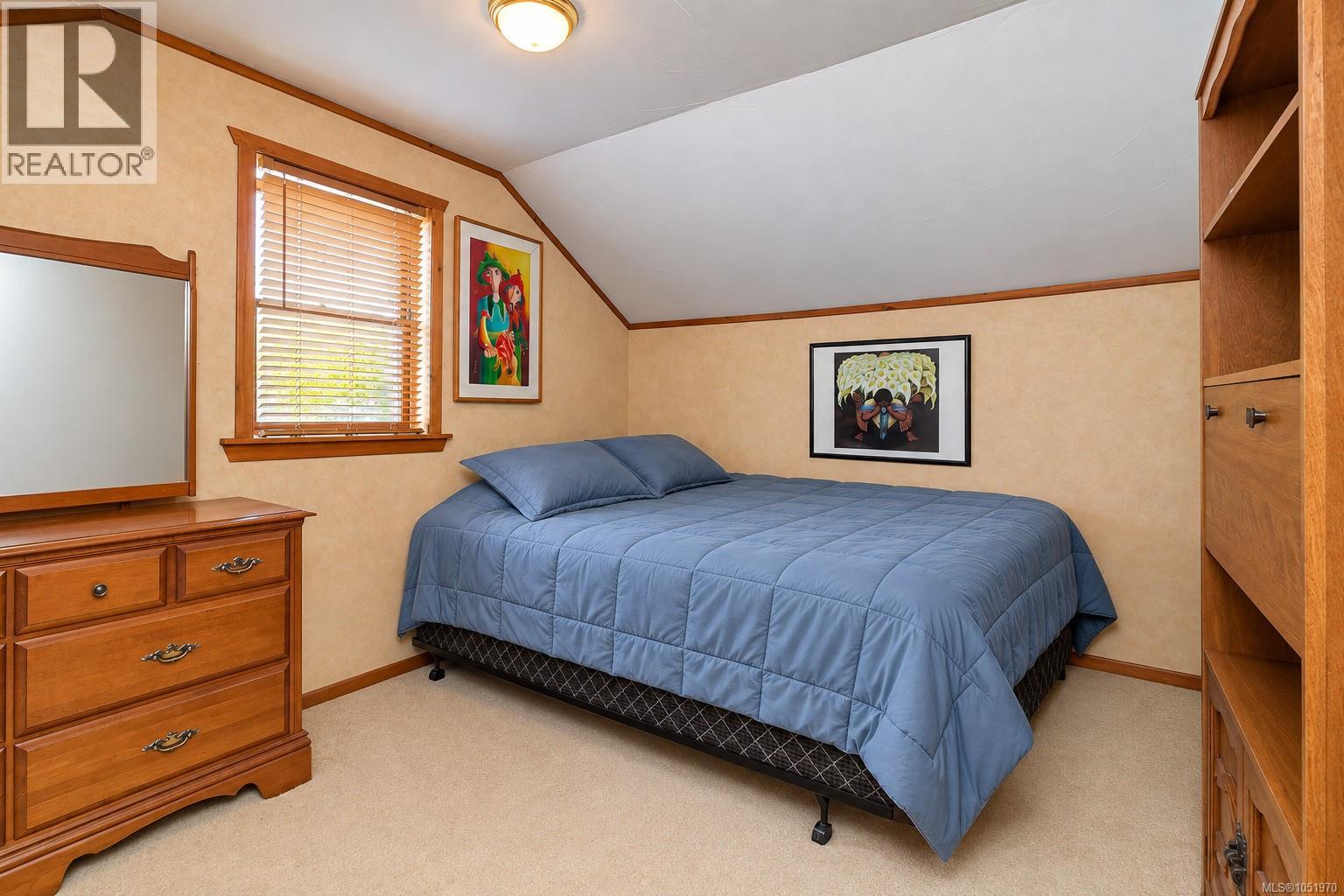 2279 Bradford Ave - 12