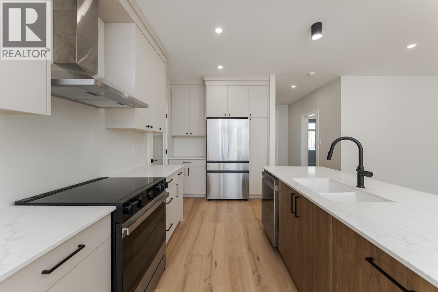 1454 N BLACKBURN ROAD - 8