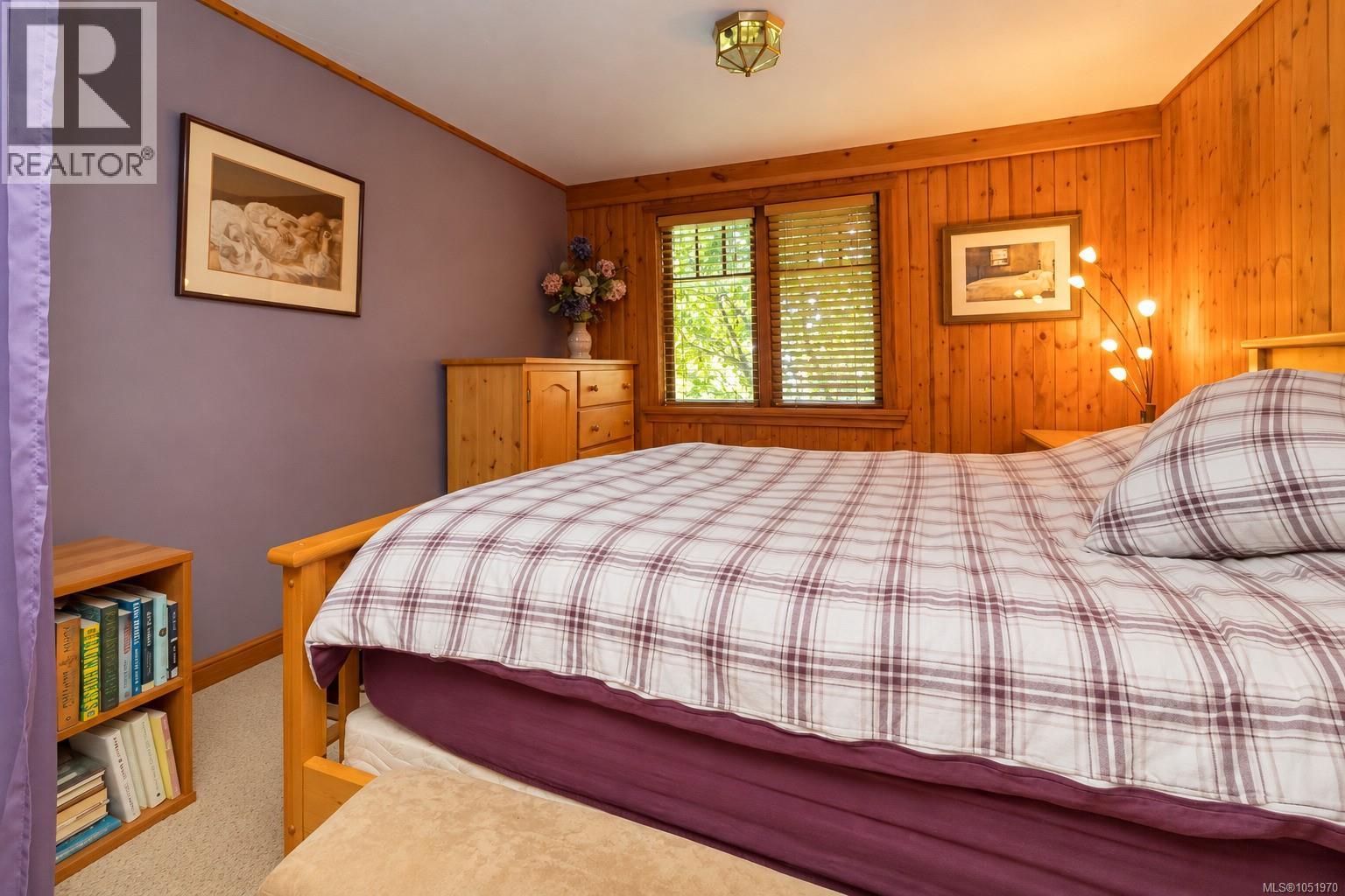 2279 Bradford Ave - 9