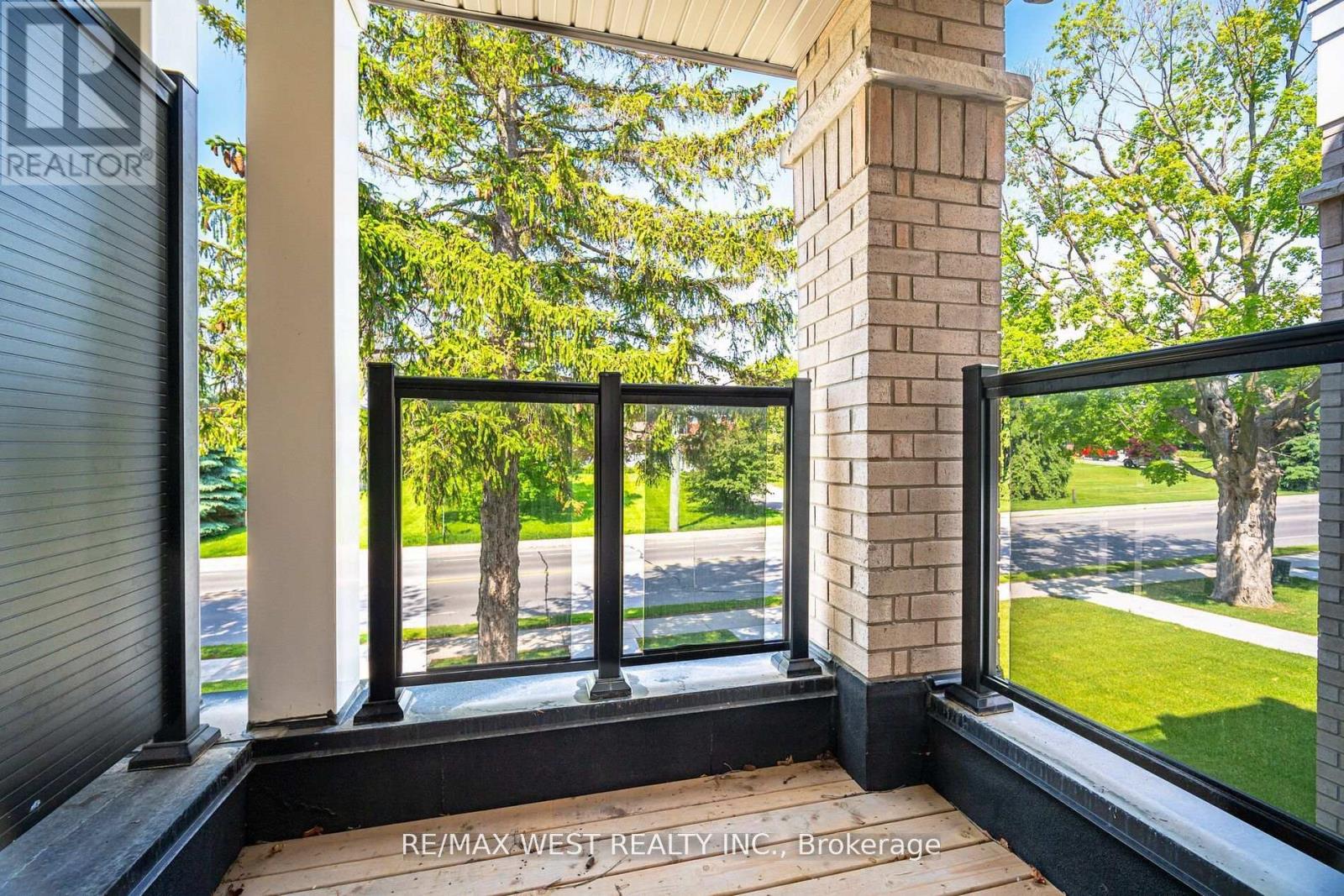 1563 Green Road, Clarington, ON photo 26
