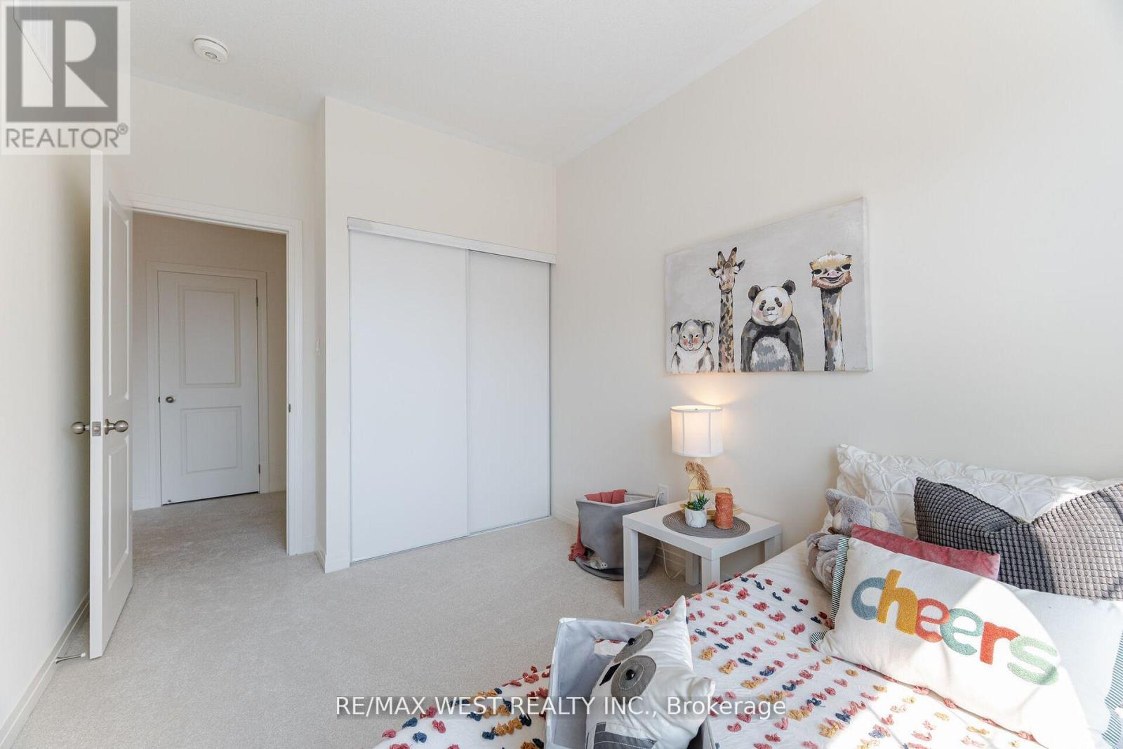 1563 Green Road, Clarington, ON photo 27