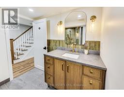 55 Billings Avenue, Toronto, ON M4L2S3 Photo 24