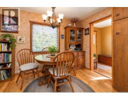 Bedroom - 2279 Bradford Ave, Sidney, BC V8L2C9 Photo 6